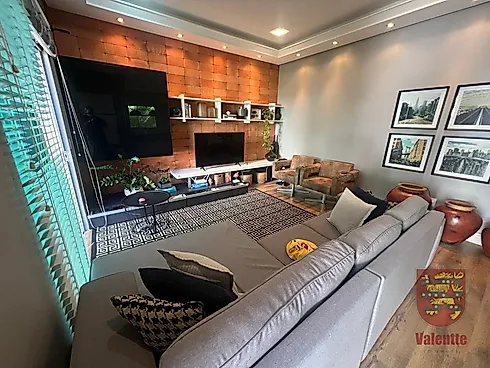 Casa Aconchegante no Estreito: 3 Suítes, 2 Vagas de Garagem e a Poucos Minutos do Centro de Florianópolis. - Casa em Estreito, Florianópolis - Foto 4