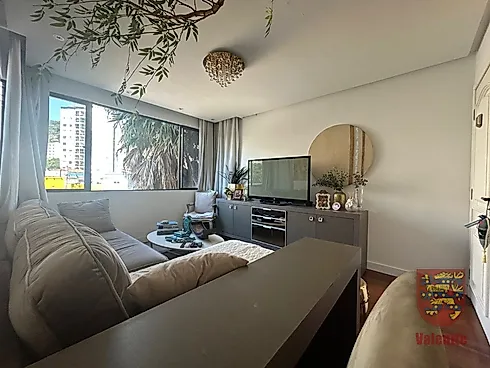 Apartamento Amplo e Seguro Próximo à Praça Getúlio Vargas: 4 Quartos, 2 Suítes e 2 Vagas de Garagem. - Apartamento em Centro, Florianópolis - Foto 4