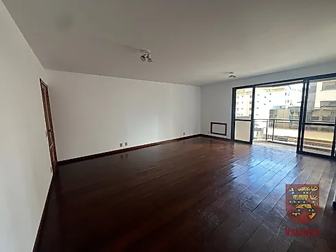 Apartamento Amplo na Rua Ferreira Lima, Perto do Hippo: 4 Dormitórios (1 Suíte), Dependência de Empregada, Banheiro Social, 2 Vagas de Garag - Apartamento em Centro, Florianópolis - Foto 2