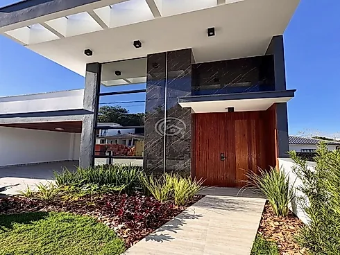 Casa Unifamiliar de Alto Padrão com Design Moderno I Areias - São José/SC - Foto 1