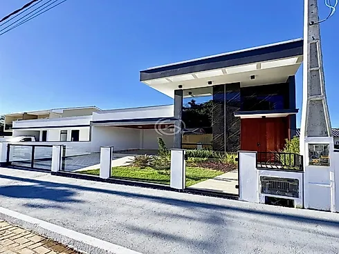 Casa Unifamiliar de Alto Padrão com Design Moderno I Areias - São José/SC - Foto 2