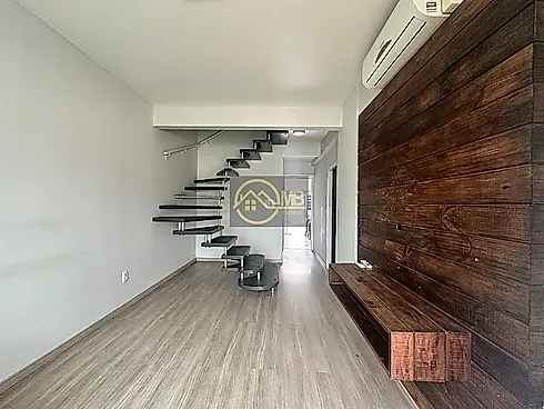 Sobrado com 3 Quartos e 2 Banheiros à Venda, 110 m² - Foto 3