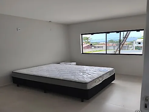 Casa com Piscina a 300 Metros da Praia da Pinheira - Foto 12