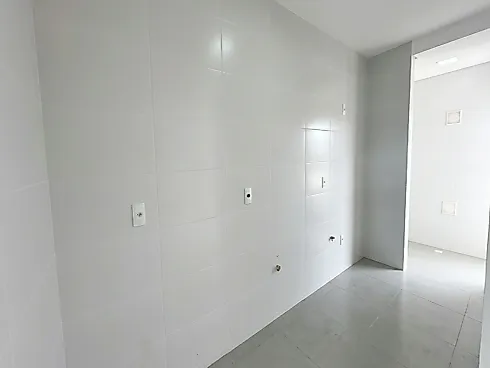 Apartamento 2 Dorm sendo uma Suíte C/ Sacada e Churrasc, Sertão do Maruim - Apartamento em Sertão do Maruim, São José - Foto 3