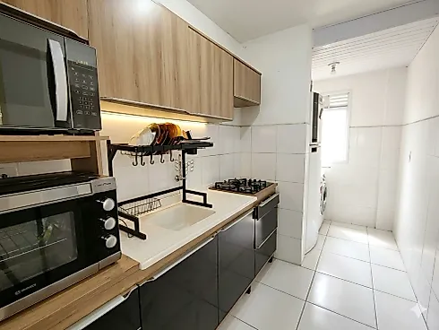 Apartamento com 2 Dormitórios C/ Sacada e Churrasqueira no Balneário do Estreito - Foto 14