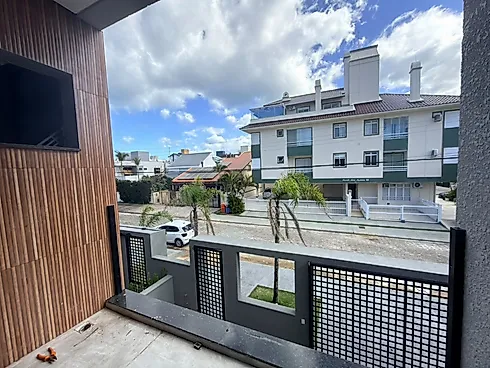 🏖️ Casa na Quadra da Praia dos Açores – 127 m² Privativos, 3 Dormitórios e Área Gourmet 🌊 - Casa em Pântano do Sul, Florianópolis - Foto 2