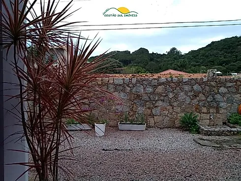 Casa de Alvenaria de 3 Pavimentos, Escritura Pública, com 3 Quartos  (1 Suíte com Closet e Hidro), a - Casa em Morro das Pedras, Florianópolis - Foto 4