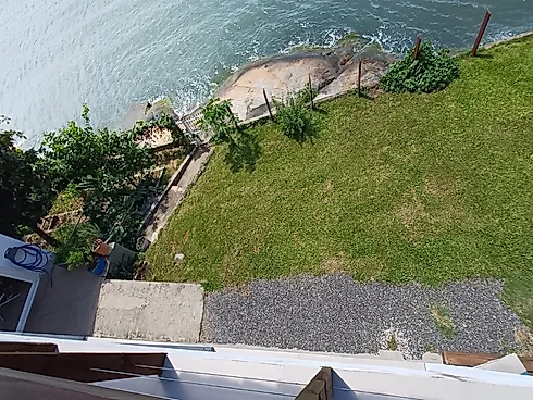 Casa com 3 Quartos (1 Suíte) e Quitinete, com Acesso ao Mar e Exuberante Vista Panorâmica no Ribeirã - Foto 18