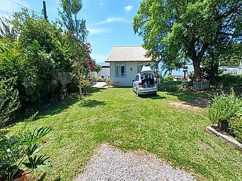 Casa com 3 Quartos (1 Suíte) e Quitinete, com Acesso ao Mar e Exuberante Vista Panorâmica no Ribeirã - Casa em Ribeirão da Ilha, Florianópolis - Foto 2