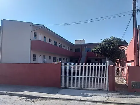 Edificação de Alvenaria de Dois Pavimentos com 8 Apartamentos de 1 Quarto, 4 por Pavimento, no Campe - Apartamento em Campeche, Florianópolis - Foto 2