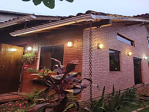 Casa de Tijolos à Vista de 2 Pavimentos com 2 Quartos na Costa de Cima  - Pântano do Sul - Florianóp - Casa em Pântano do Sul, Florianópolis - Foto 3
