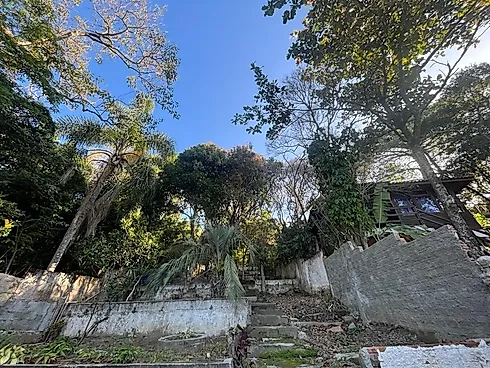 "Encantadora Casa com 5 Quartos. Seu Refúgio à 850 Metros do Mar!" - Pântano do Sul - Florianópolis/ - Casa em Pântano do Sul, Florianópolis - Foto 4
