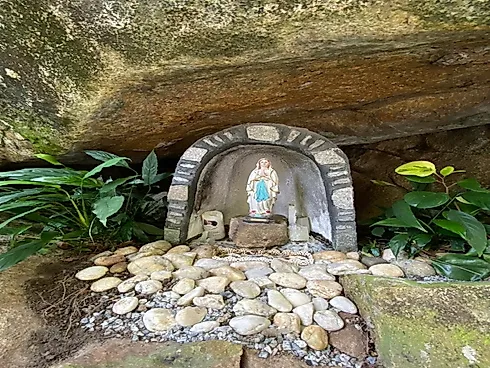 Linda Pousada Localizada em Meio a Mata Atlântica e a 130 Metros da Praia da Solidão - Pântano do Su - Foto 23