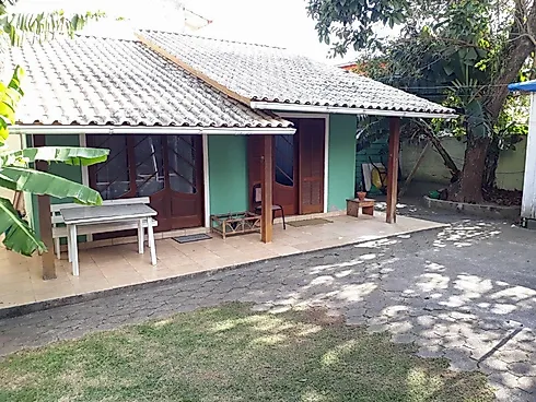 Casa Térrea de Alvenaria com 1 Quarto a 350 Metros da Praia do Morro das Pedras - Florianópolis/SC - Casa em Morro das Pedras, Florianópolis - Foto 2