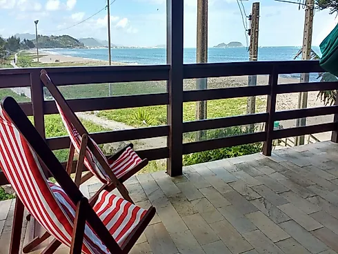 Linda Casa, Ocean House  à Venda . Armação do Pântano do Sul, Florianópolis, SC - Casa em Armação do Pântano do Sul, Florianópolis - Foto 5