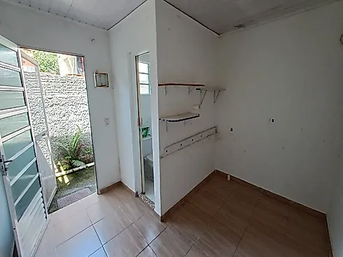 Casa de 2 Quartos Distante 215 Metros da Praia da Armação - Armação do Pântano do Sul - Florianópoli - Foto 25