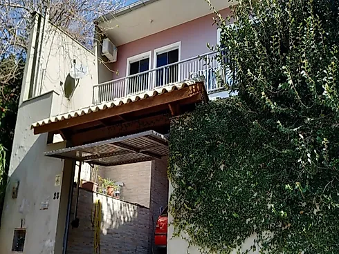 Confortável Casa com Dois Quartos em Terreno com Duas Frentes no Rio Tavares, Florianópolis, SC - Casa em Rio Tavares, Florianópolis - Foto 5