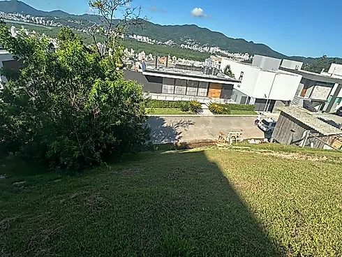 🏡 Terreno Exclusivo em Condomínio de Alto Padrão – Segurança, Natureza e Lazer em um Só Lugar! 🌿✨à - Foto 11