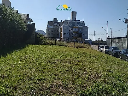 Terreno Escritura Publica de 533,42 m² a 330 Metros da Praia , com Ótima Infra Estrutura em Seu Ento - Terreno em Campeche, Florianópolis - Foto 2