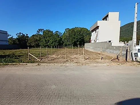 Terreno Plano com Escritura Pública e Financiável de 454m² no Loteamento Villa Ribeirão - Ribeirão D - Terreno em Ribeirão da Ilha, Florianópolis - Foto 1