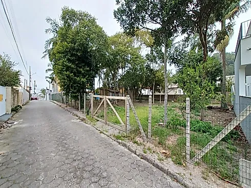 Terreno de 816m² com Zoneamento Arp-2.5 a 450 Metros da Praia do Morro das Pedras - Florianópolis/SC - Terreno em Morro das Pedras, Florianópolis - Foto 4