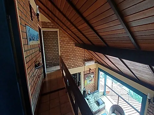 Casa de Alvenaria "Pé-Na-Areia" com 4 Quartos, sendo 1 Suíte, com Trapiche no Ribeirão da Ilha - Flo - Foto 21