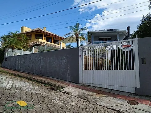 Edificação com 2 Casas. Interessante para Residir e Gerar Renda, Dista a 390 M da Praia dos Ingleses - Casa em Ingleses do Rio Vermelho, Florianópolis - Foto 4
