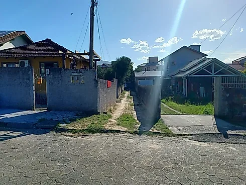 Terreno de 360m² na Rua Laureano, Fundos, Não Financiável, no Campeche - Florianópolis/SC - Terreno em Campeche, Florianópolis - Foto 3