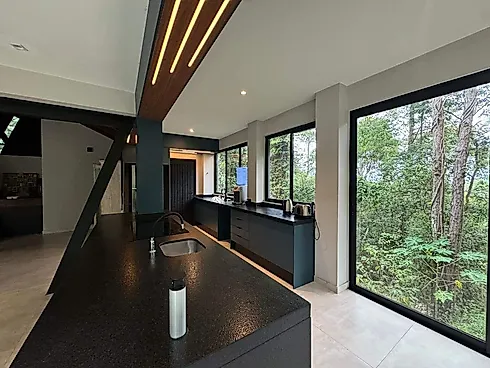 🌿🏡 Casa Alto Padrão no Condomínio Morada do Campeche Ii com 4 Suítes, Área Verde Exclusiva e Açude - Foto 4