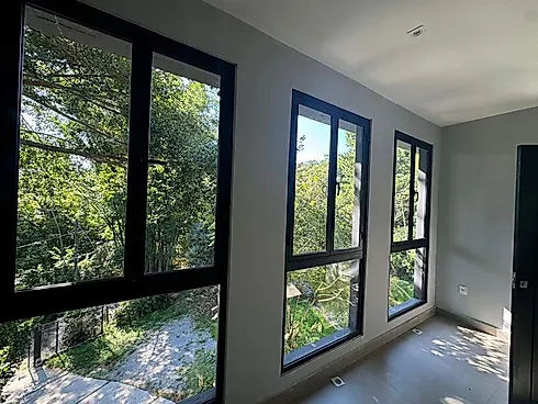 🌿🏡 Casa Alto Padrão no Condomínio Morada do Campeche Ii com 4 Suítes, Área Verde Exclusiva e Açude - Foto 9