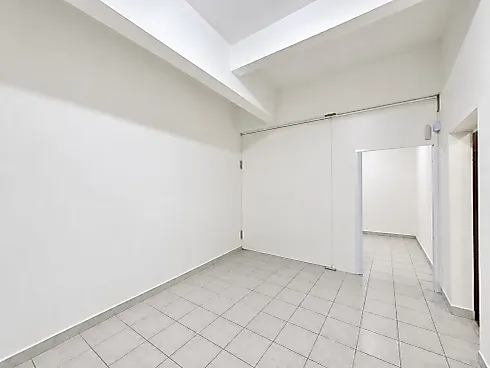 Prédio Comercial com 3 Lojas no Bairro Madri - Foto 10