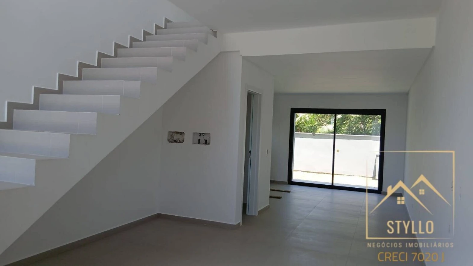 Sobrado geminado em Abraão, Palhoça