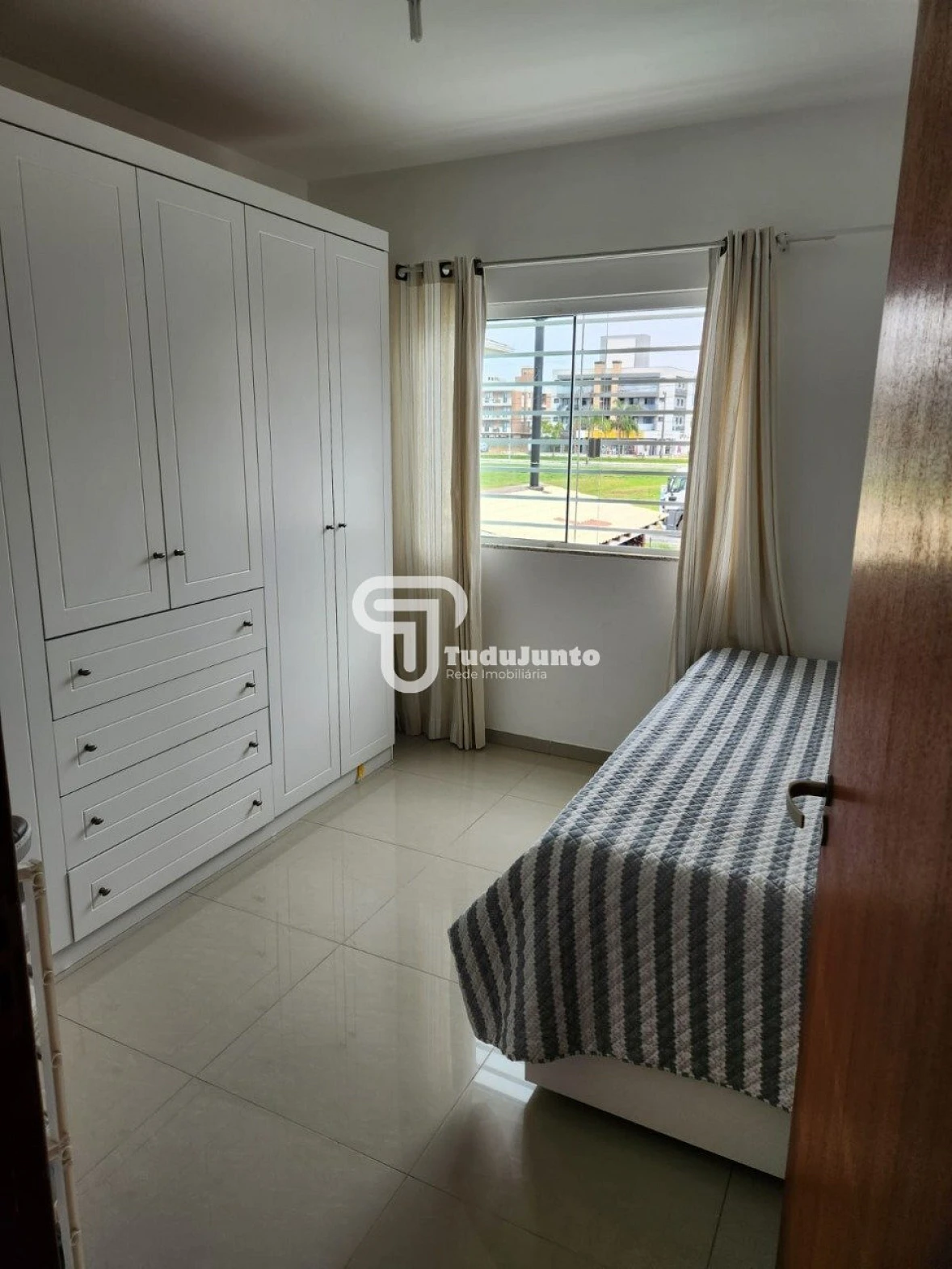 Apartamento em Nova Palhoça, Palhoça