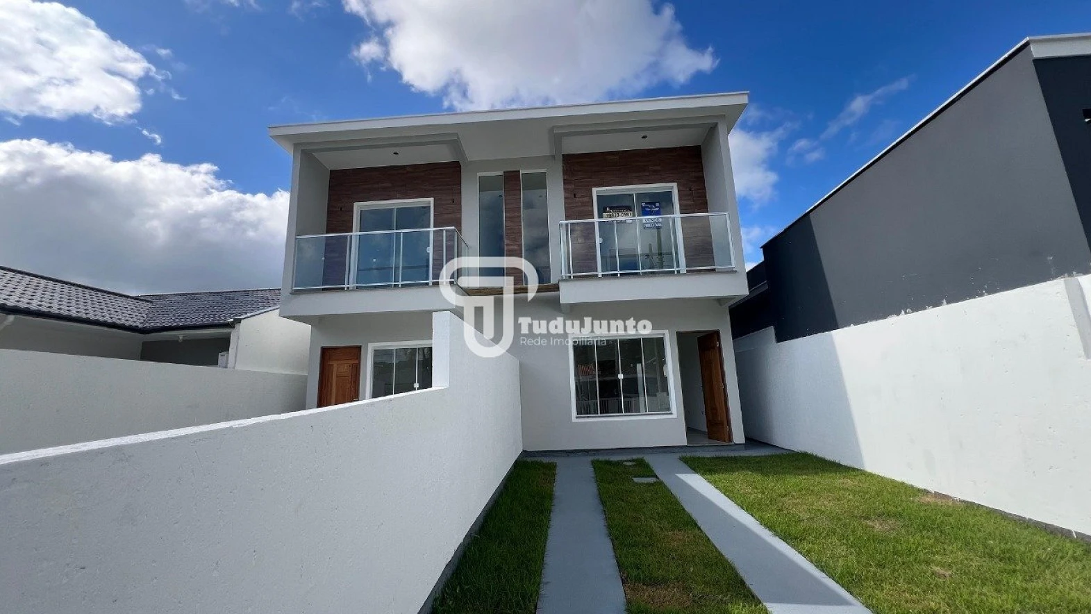 Sobrado geminado em Bela Vista, Palhoça