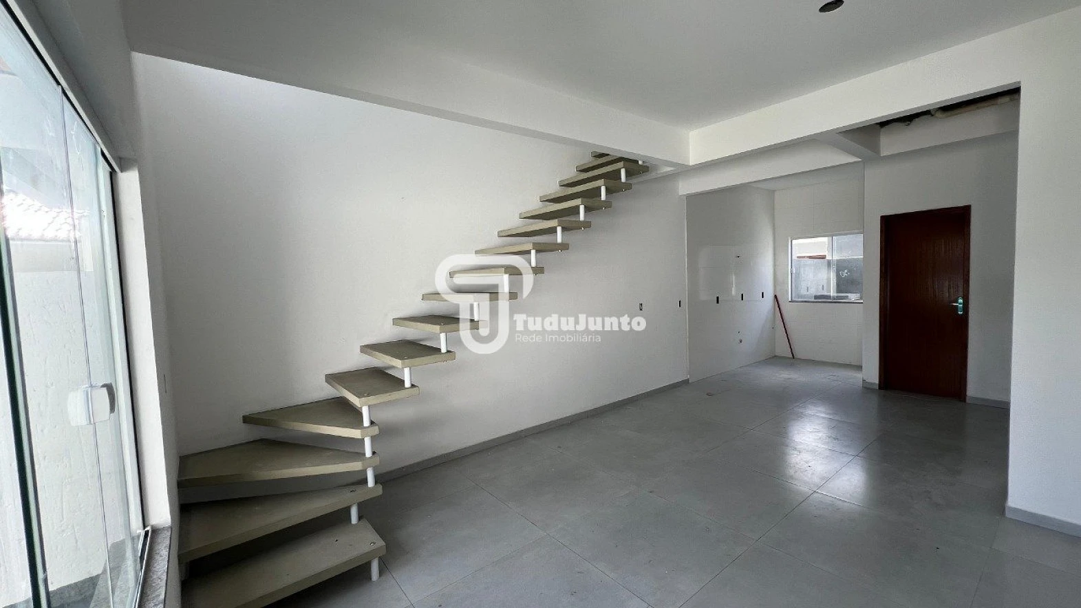 Sobrado geminado em Bela Vista, Palhoça