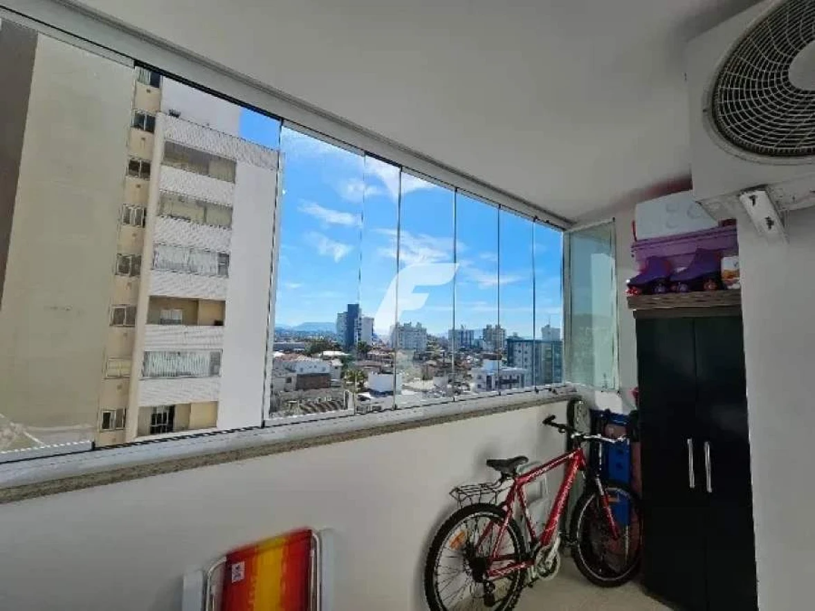 Apartamento em Barreiros, São José