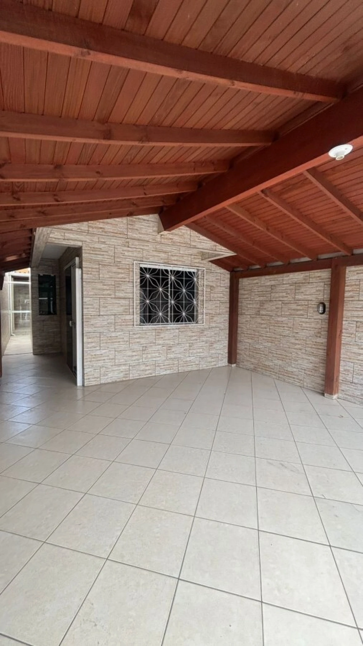 Sobrado geminado em Madri, Palhoça