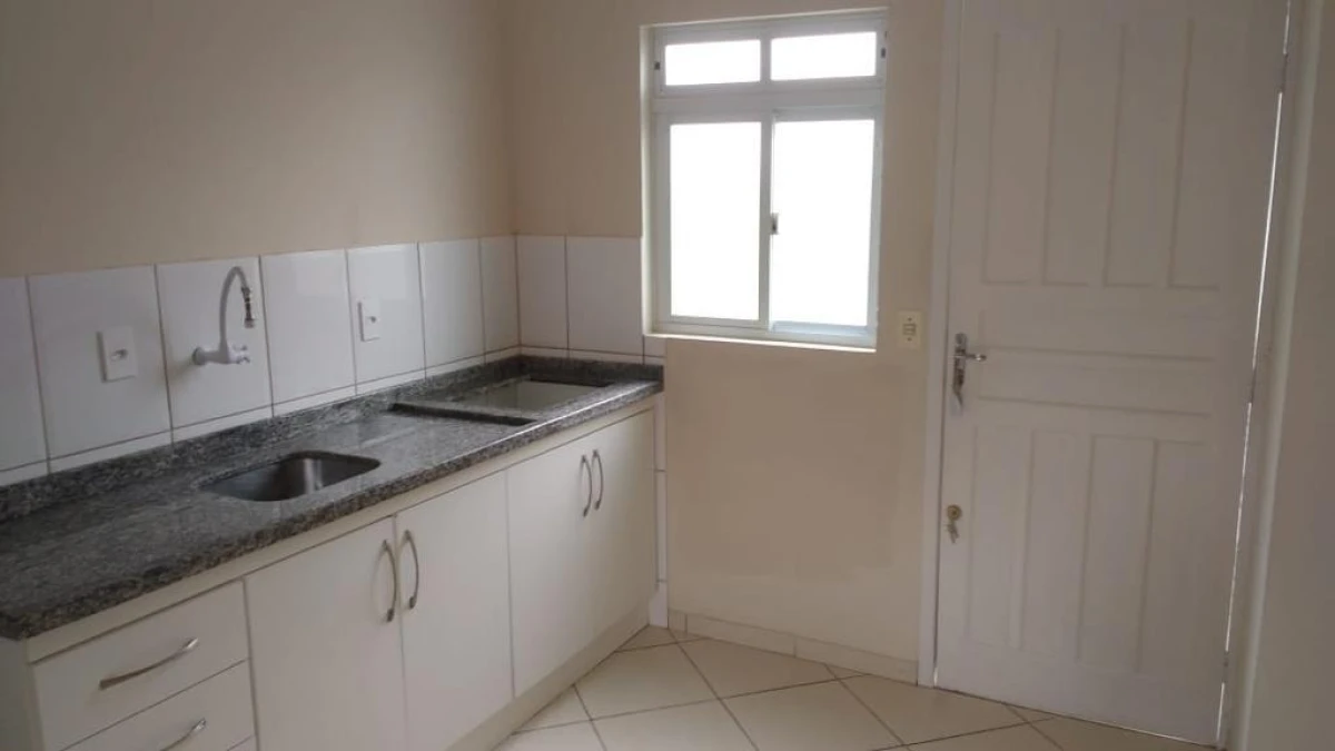 Sobrado Geminado em Jardim Eldorado, Palhoça. 5 quartos, 450m². Imagem 3 de 7