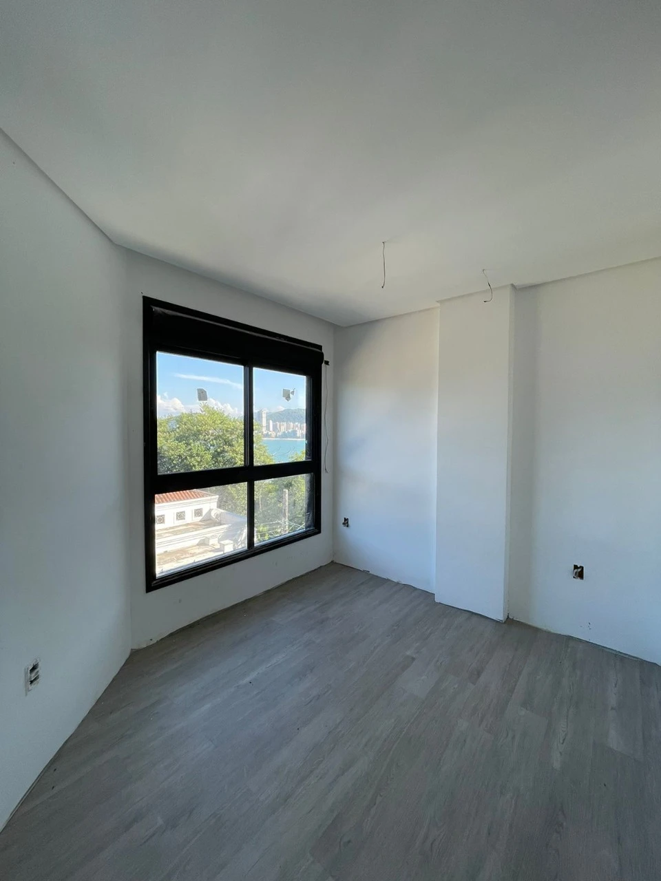 Casa em Canto da Praia, Itapema. 4 quartos, 340m². Imagem 5 de 10