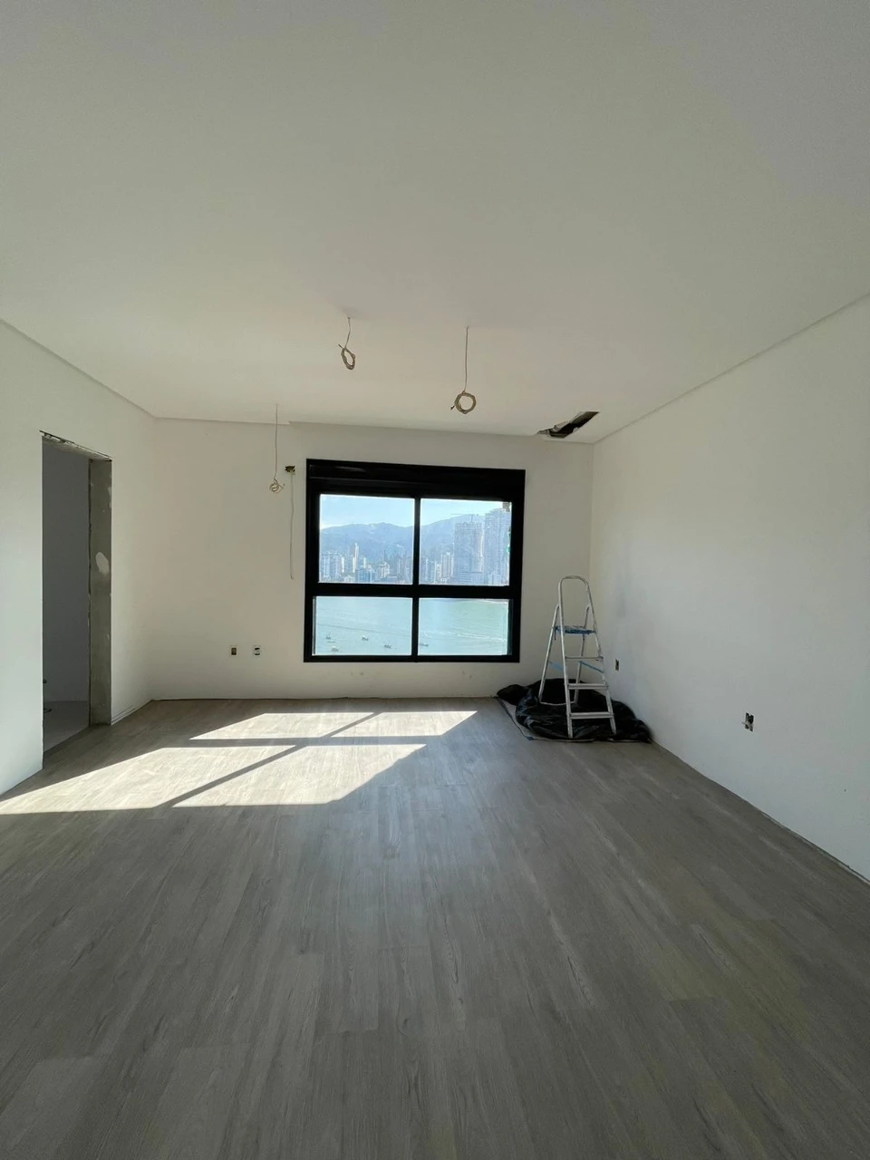 Casa em Canto da Praia, Itapema. 4 quartos, 340m². Imagem 7 de 10