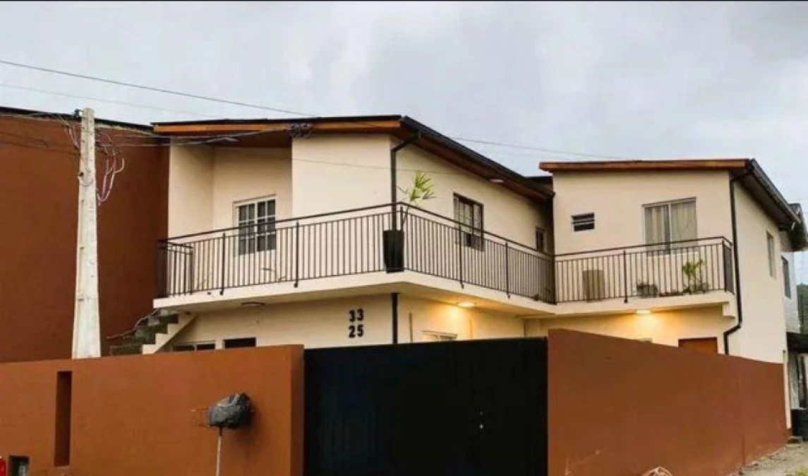 Prédio em Serraria, São José. 5 quartos, 190m². Imagem 1 de 30