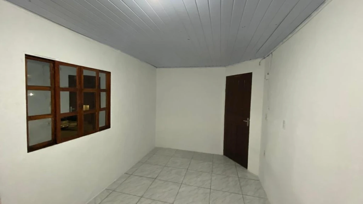 Prédio em Serraria, São José. 5 quartos, 190m². Imagem 25 de 30