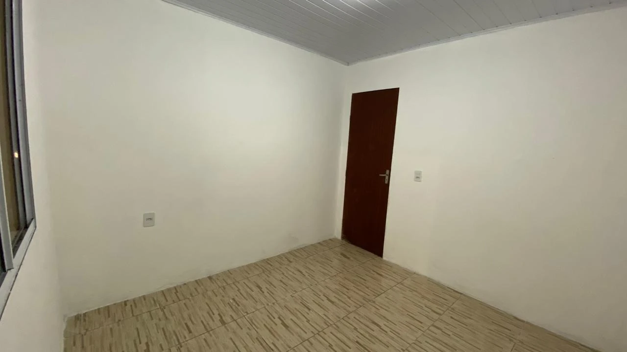Prédio em Serraria, São José. 5 quartos, 190m². Imagem 4 de 30