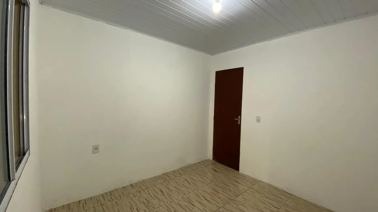 Prédio em Serraria, São José. 5 quartos, 190m². Imagem 5 de 30