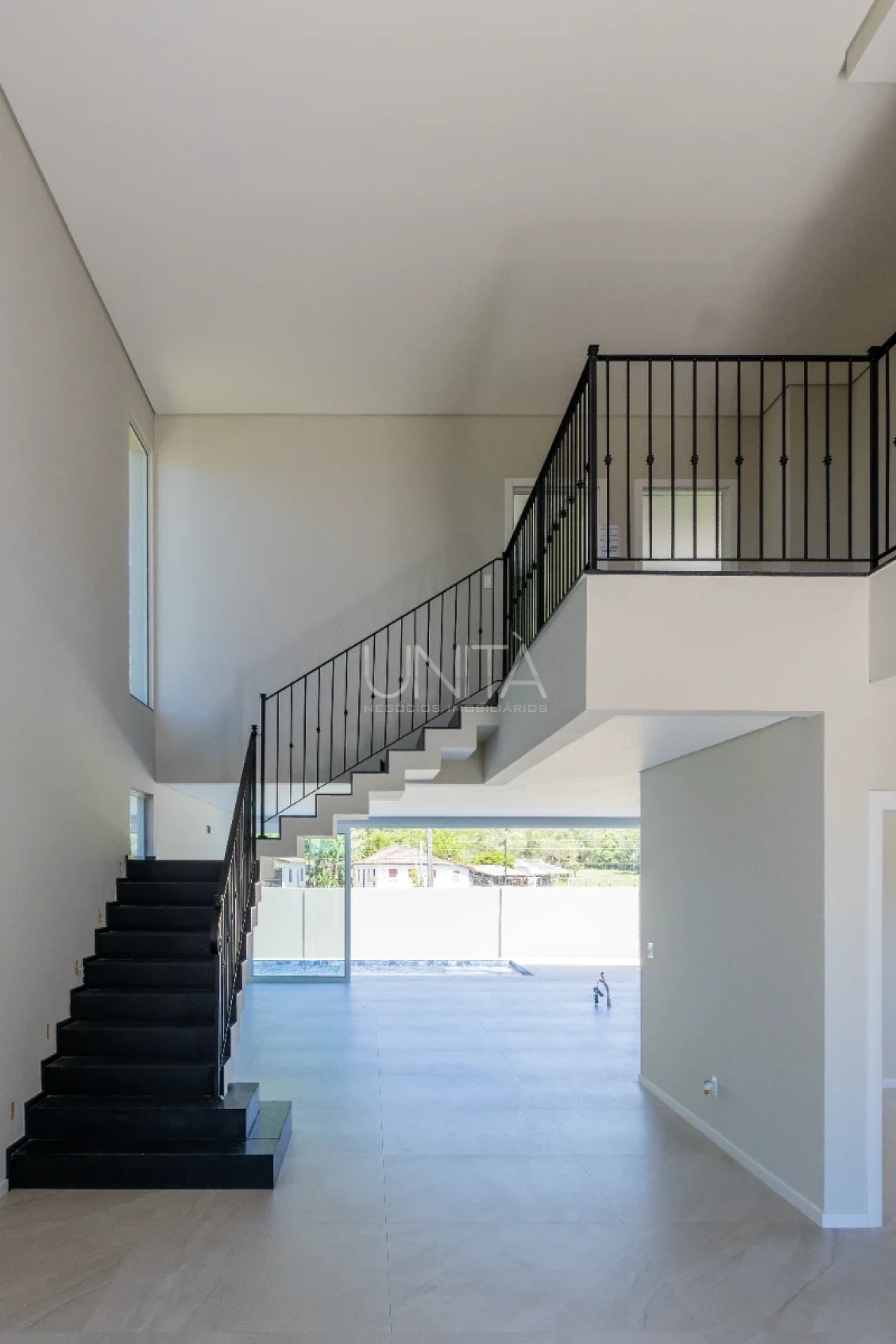 Casa em Pedra Branca, Palhoça. 4 quartos, 275m². Imagem 3 de 50