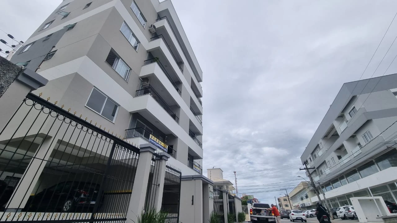 Apartamento em Centro, Palhoça. 3 quartos, 93m². Imagem 2 de 17