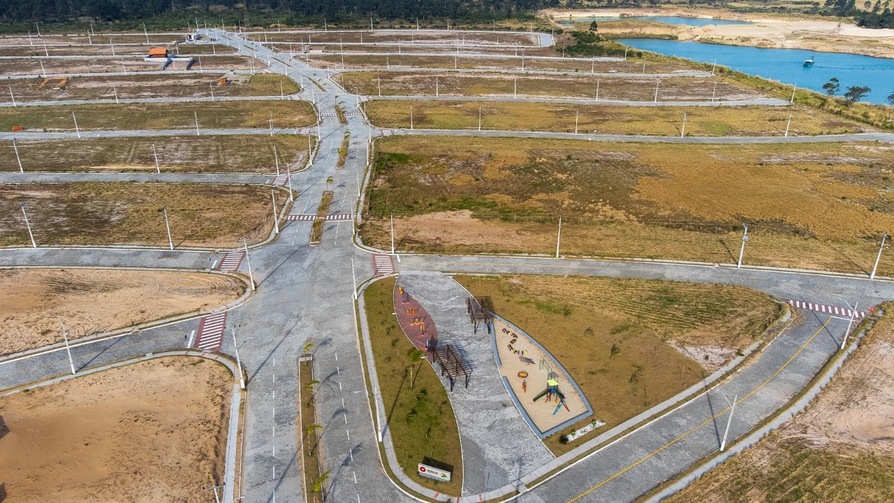 Terreno em Sambaqui, Imbituba. 0 quartos, 0m². Imagem 3 de 6