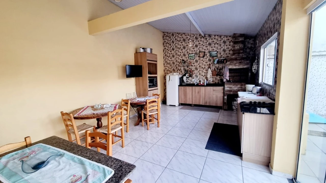 Casa em Forquilhinha, São José. 2 quartos, 100m². Imagem 6 de 11