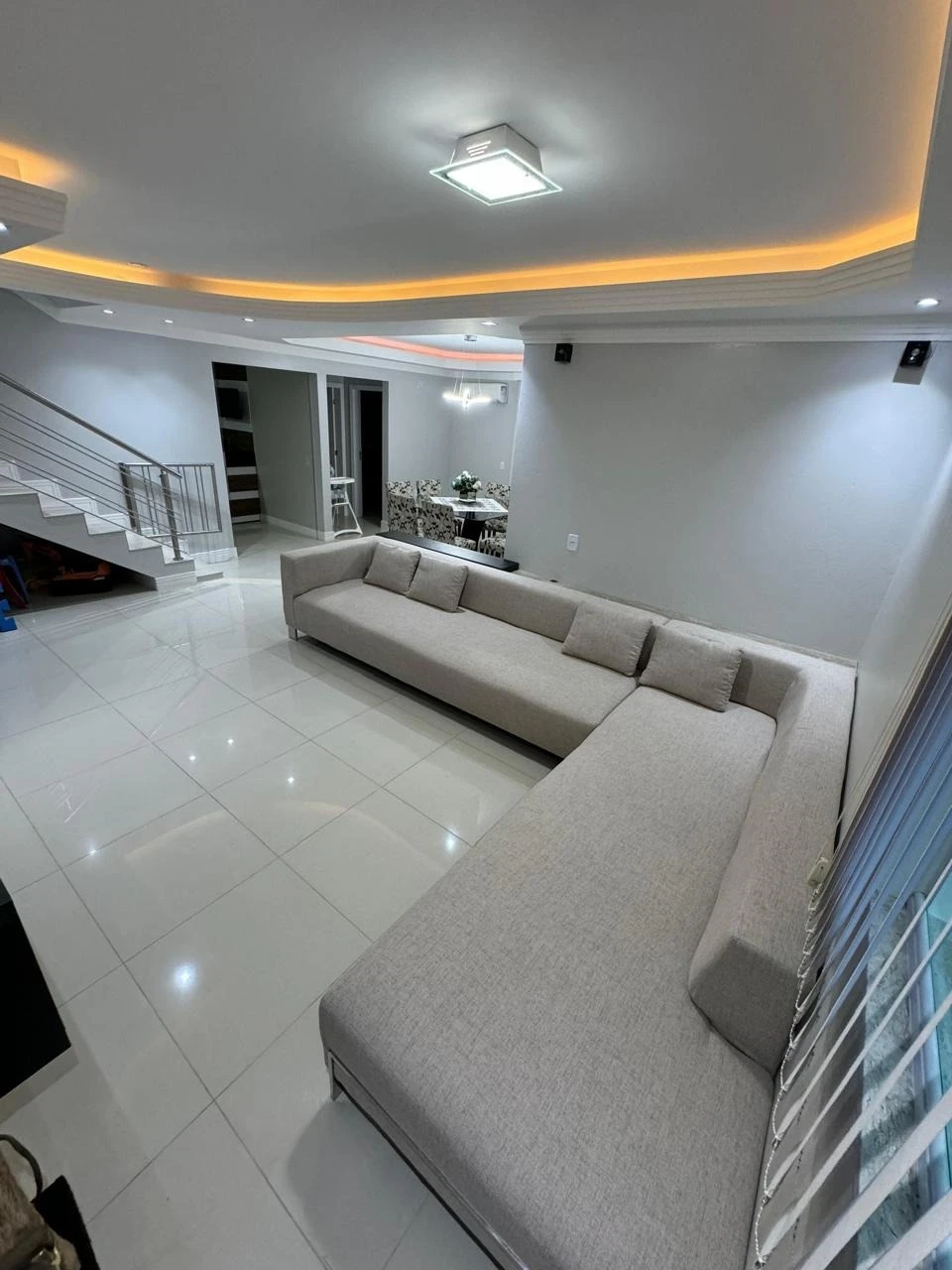 Casa em Caldas, Santo Amaro da Imperatriz. 3 quartos, 435m². Imagem 3 de 24