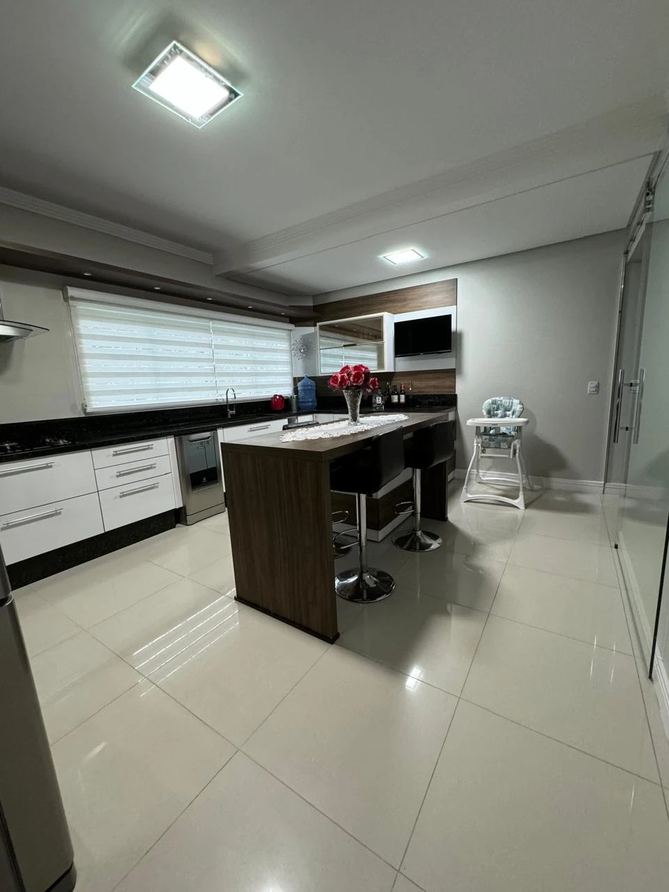 Casa em Caldas, Santo Amaro da Imperatriz. 3 quartos, 435m². Imagem 5 de 24